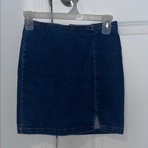 Dark Blue Mini Skirt- Size: 00